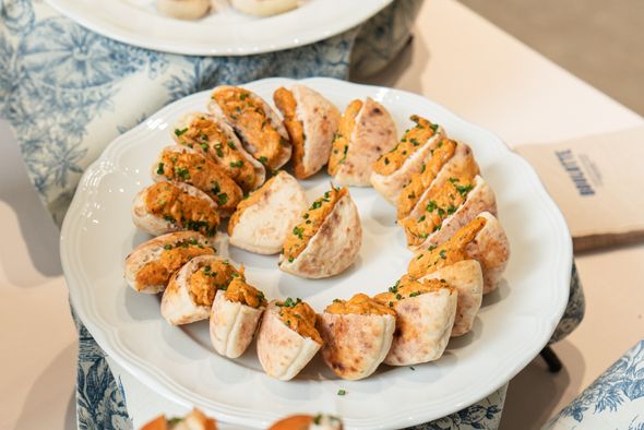 Plateau de 40 Pitas au poulet effiloché & estragon