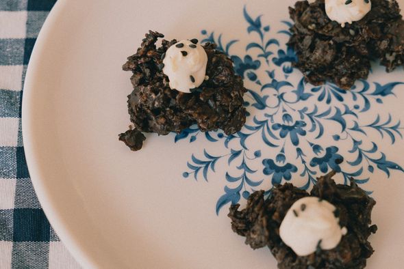 Plateau de 40 roses des sables & crème de tahini