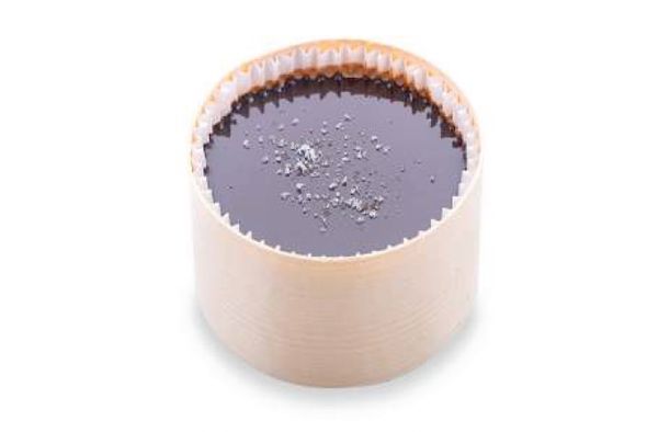 Mousse au chocolat, glaçage miroir et fleur de sel