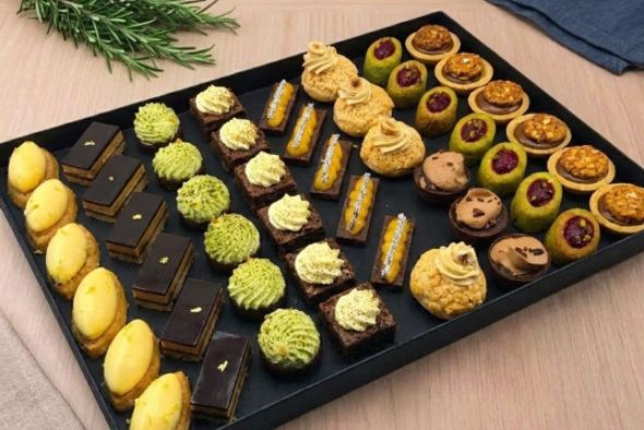 Assortiment de Petits fours sucrés x 65