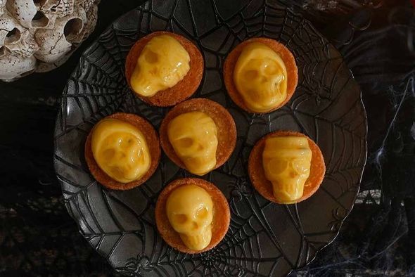 Crémeux citron tête de mort sablé, 10 pièces