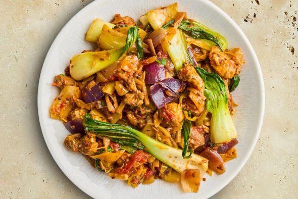 Sautée de poitrine de porc fumé, légumes