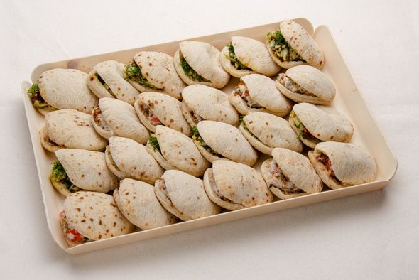 Plateau de 24 mini pitas poisson