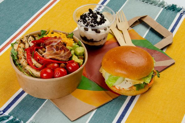 Lunchbag : Bun's, salade & dessert - Viande (porc)