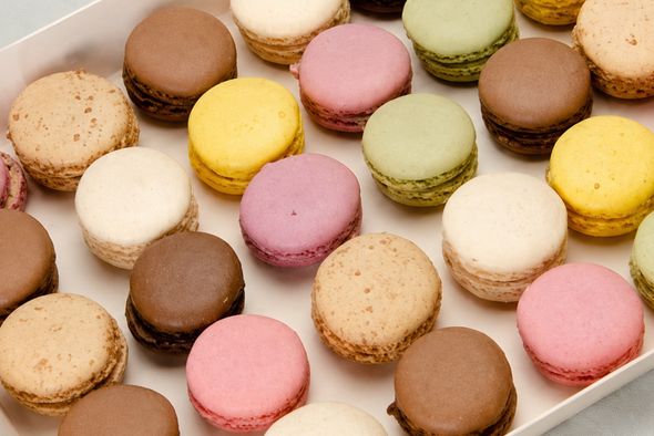 Plateau de 35 mini macarons