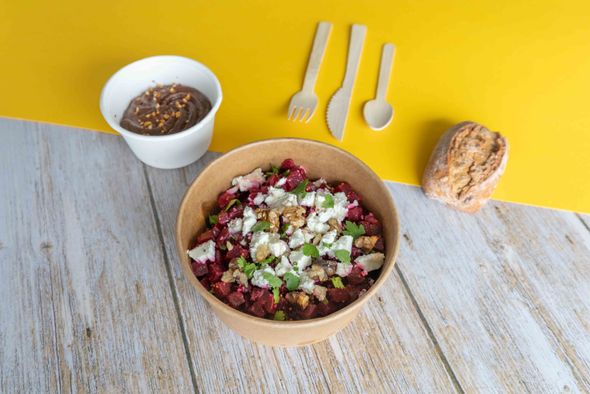 Lunchbox Salade betterave, chèvre, noix ciboulette