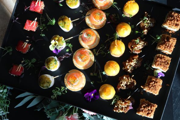 Plateau de fêtes - 30 pièces