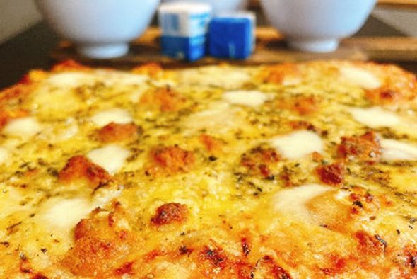 Pizza 4 Fromages - 4 personnes