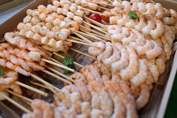 Plateau de brochettes de crevettes aux 5 épices