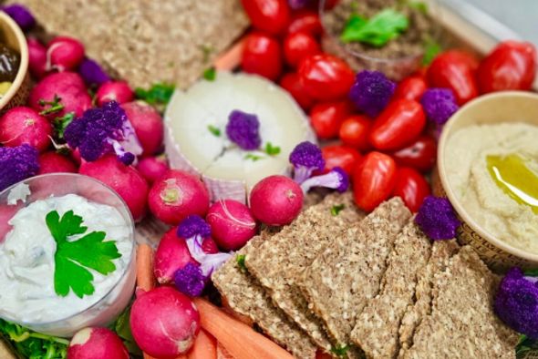 Plateau végétarien: dip's de légumes