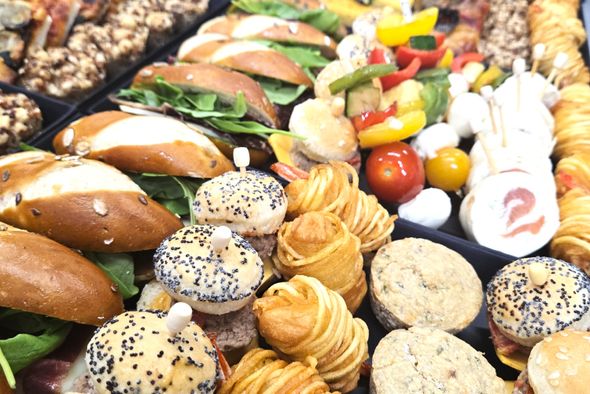 COSMO - Buffet pack 10 personnes (à partir de )