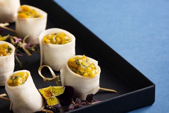 Canard Fumé, Crème de Chèvre & Mangue - 24 pièces