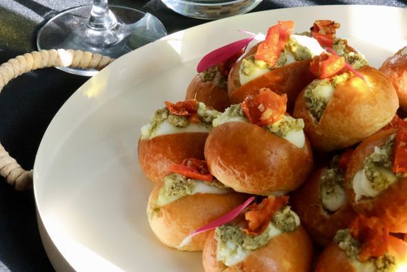 Briochain, Mozzarella di Bufala & Pesto