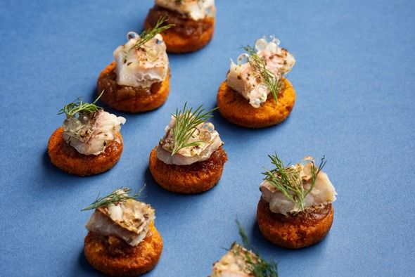 Rouget, Sablé Parmesan & Confit d’Oignon
