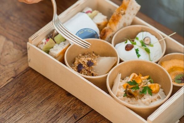 Déjeuner entrée, plat, dessert (végétarien)