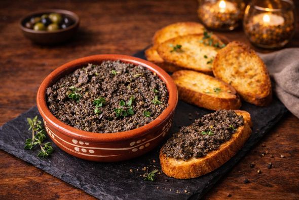 Tapenade d'olive noire et crackers (300g)
