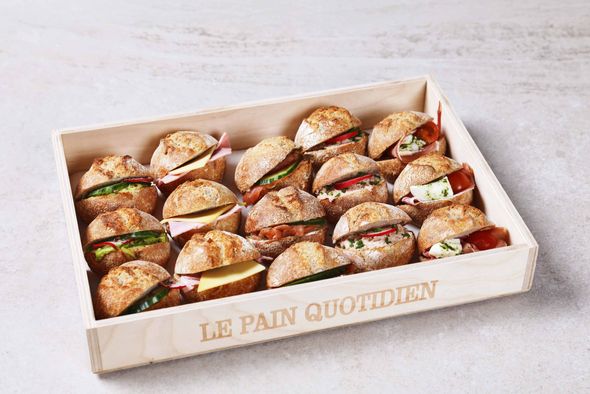 Plateau mini pains (15 pièces)