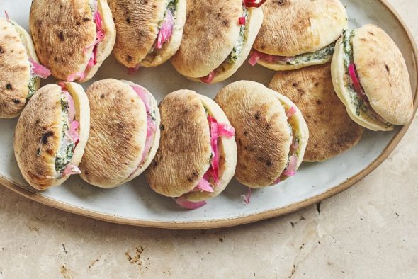 Mini-sandwichs Borani Esfenaj