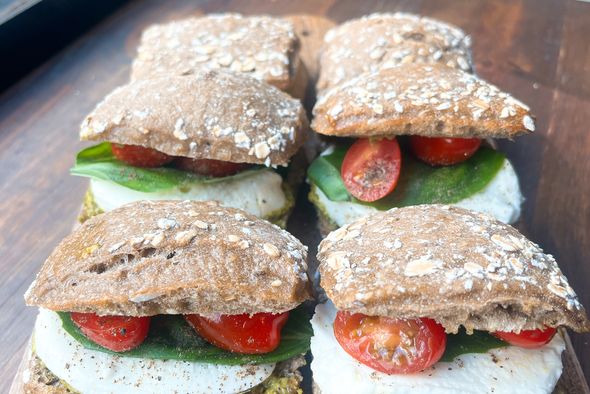 Lot de 6 mini sandwichs Pesto