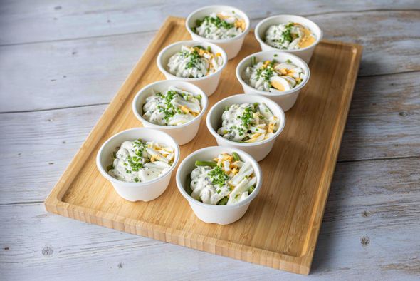8 salade de haricots verts, oeufs, crème légère