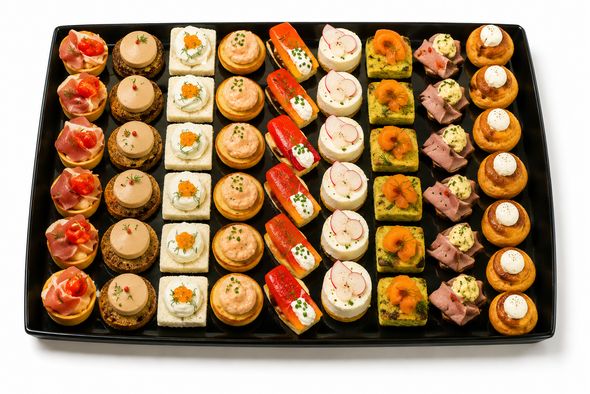 Canapés attraction (57 pièces)
