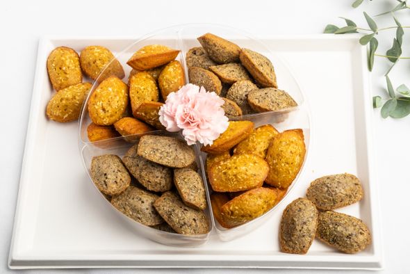 Petite(s) boîte(s) de madeleines salées 40 pièces