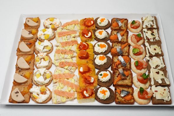 Plateau canapés apéritif (51 pièces)