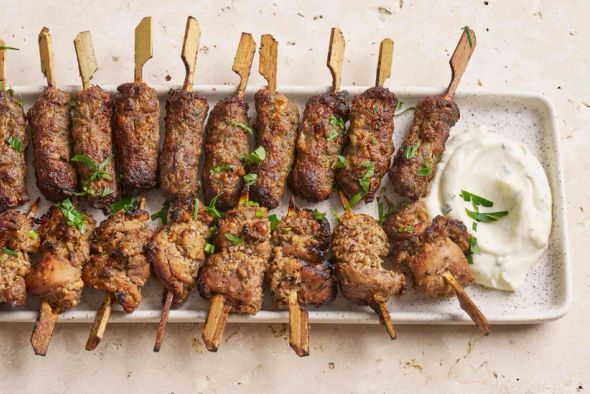 Assortiment de brochettes - Poulet boeuf agneau