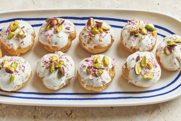 Noon Khamei - Choux à la rose et à la pistache
